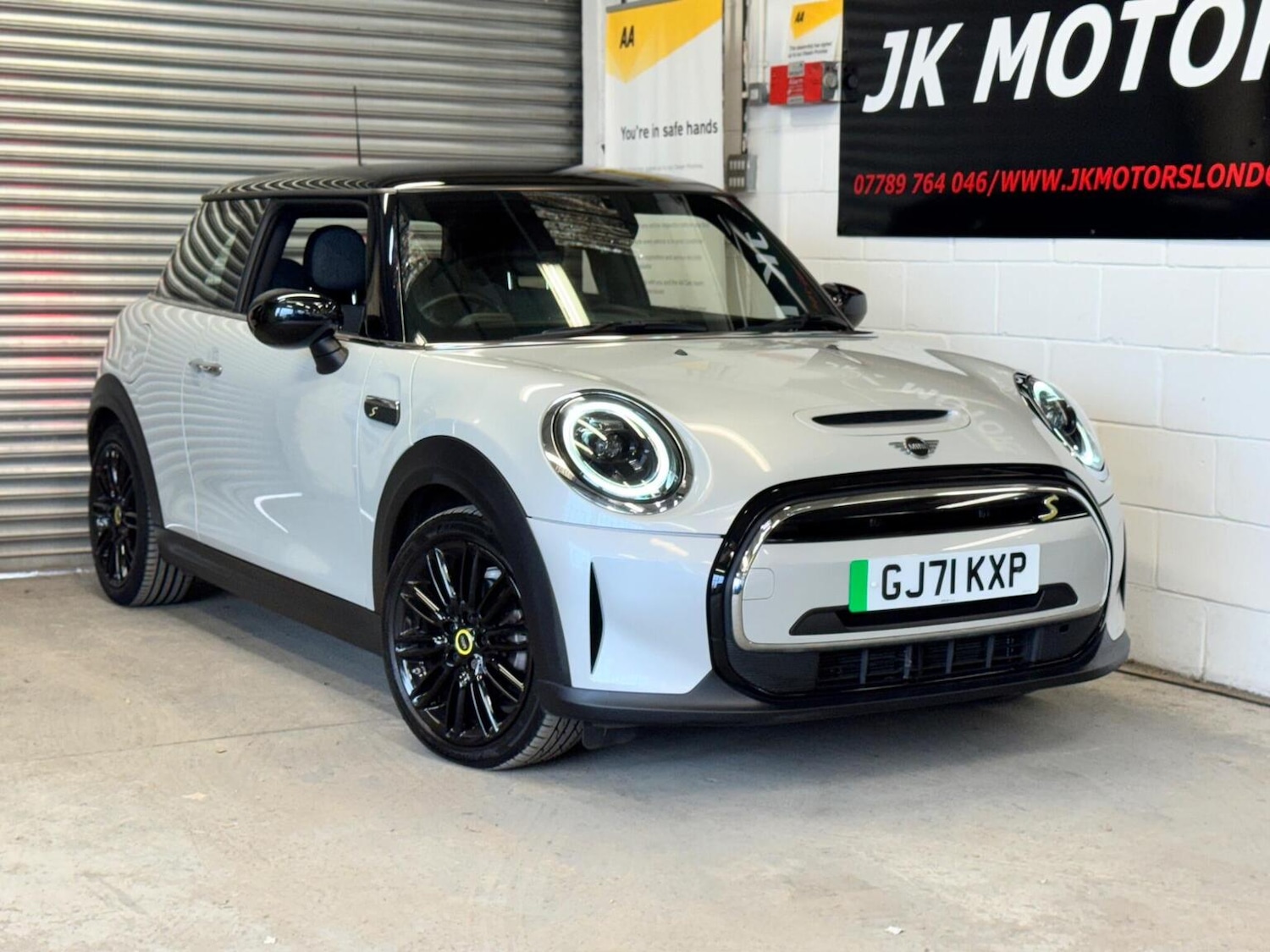 Used MINI Electric Hatch 2021 for sale - 76449733: Photo 29