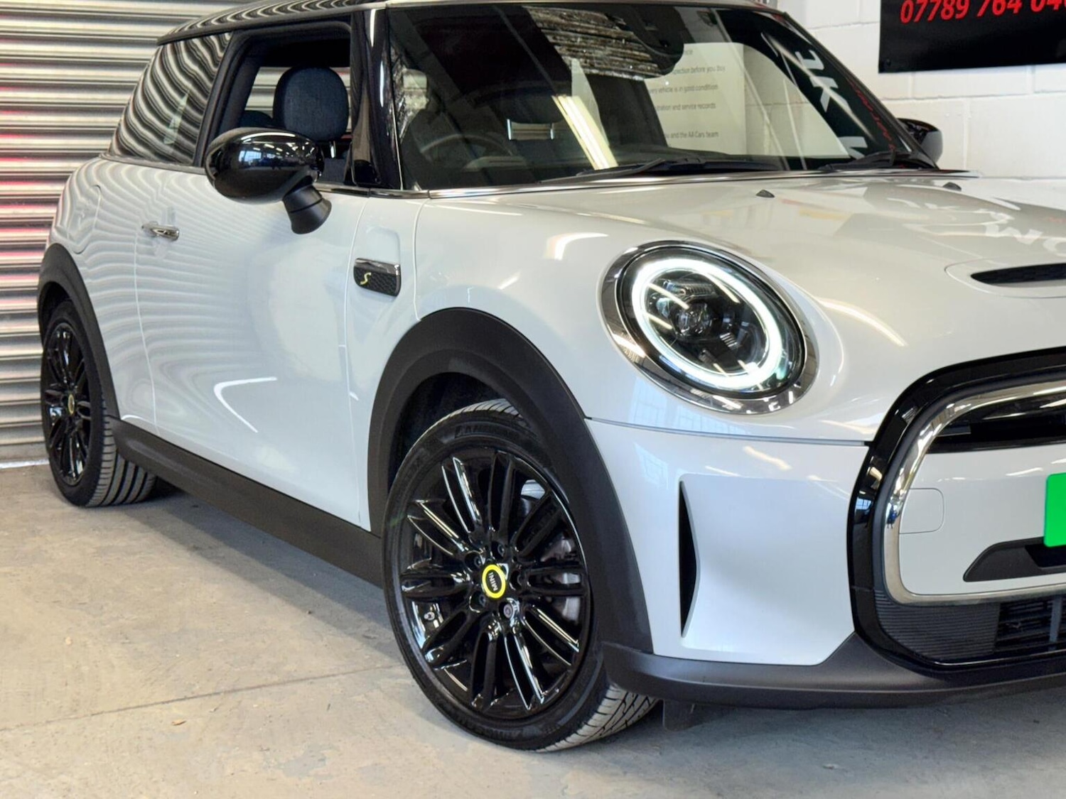 Used MINI Electric Hatch 2021 for sale - 76449733: Photo 31