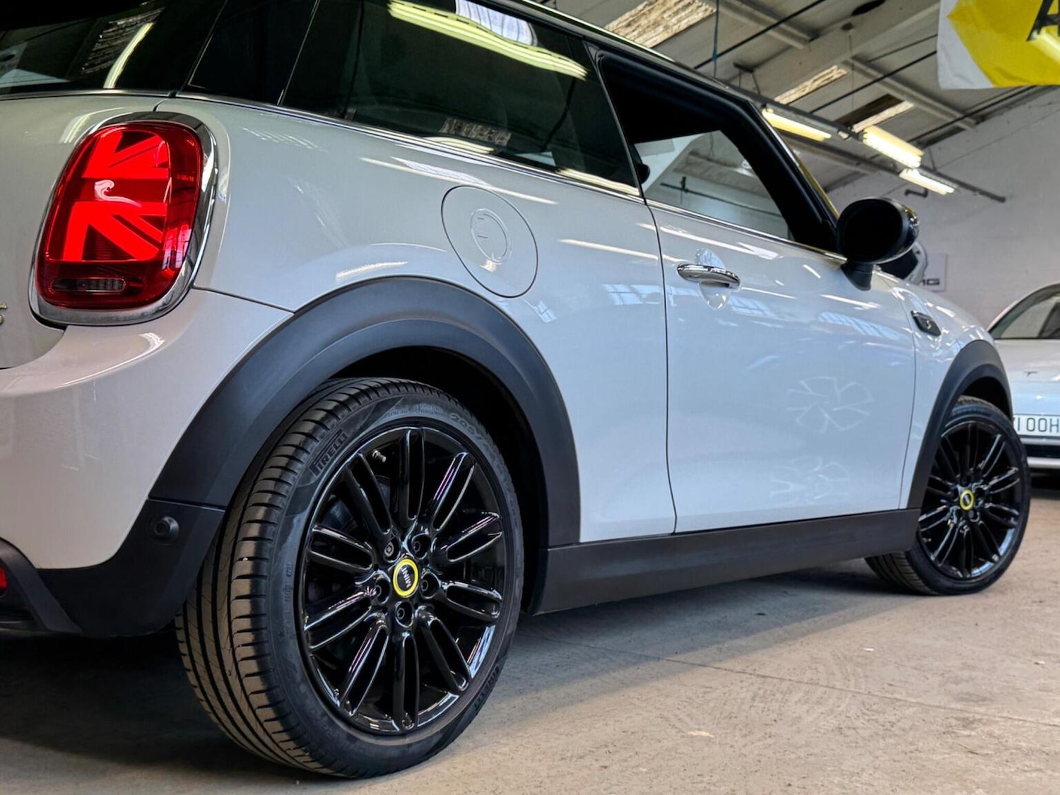 Used MINI Electric Hatch 2021 for sale - 76449733: Photo 41