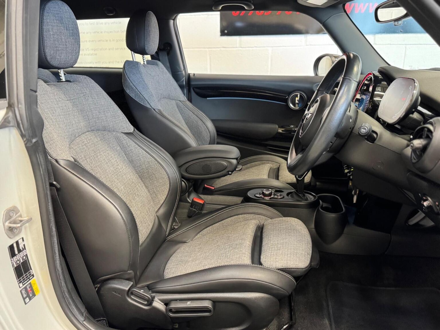 Used MINI Electric Hatch 2021 for sale - 76449733: Photo 50