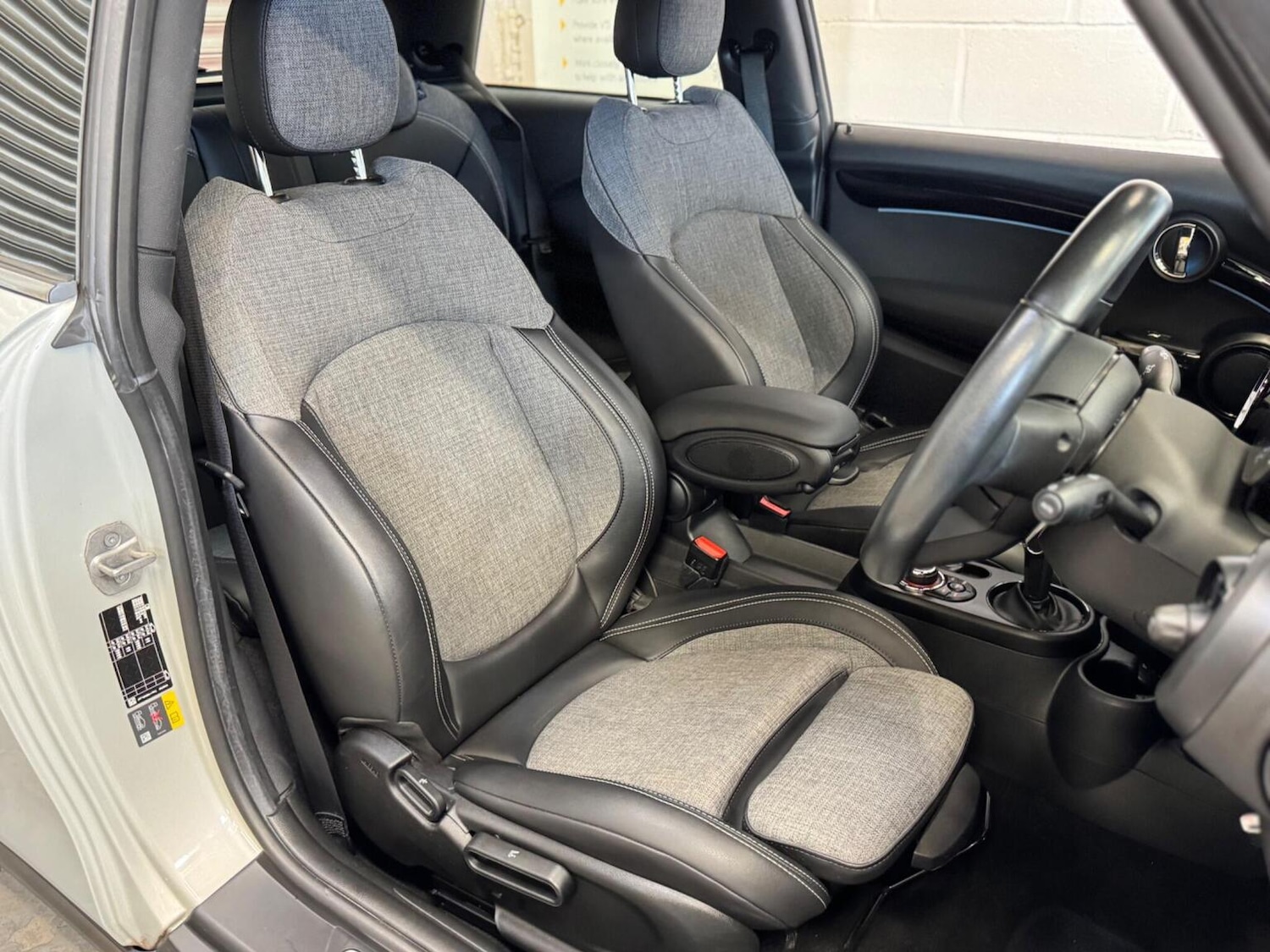 Used MINI Electric Hatch 2021 for sale - 76449733: Photo 9