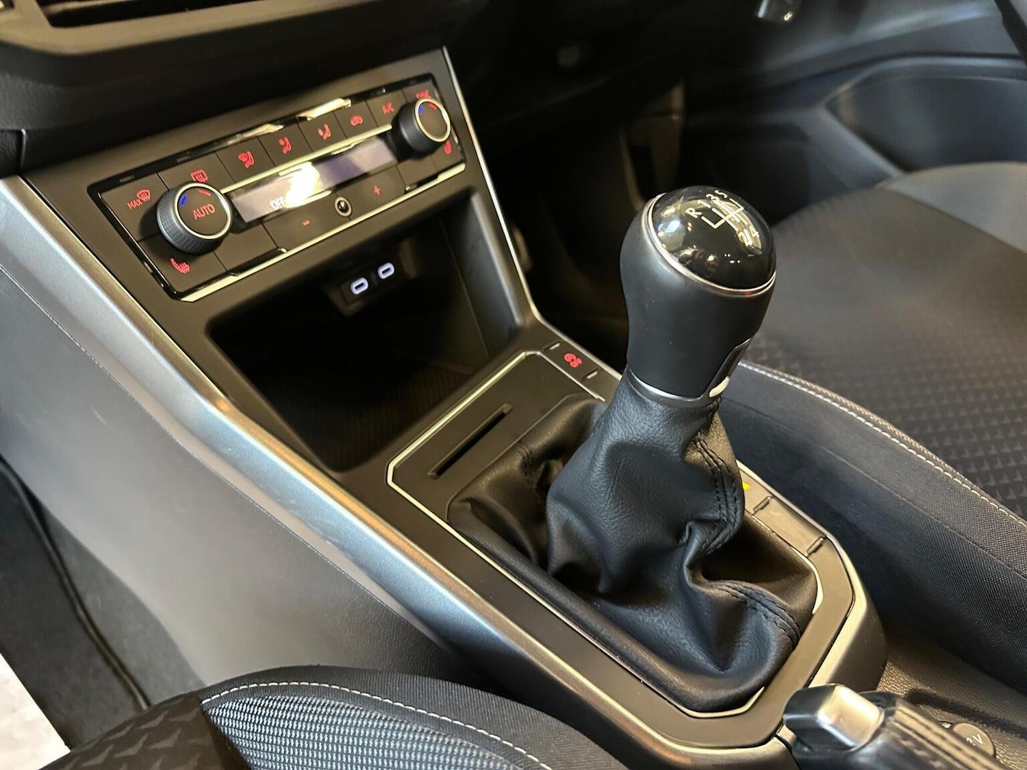 Used Volkswagen Polo 2021 for sale - 76449735: Photo 60