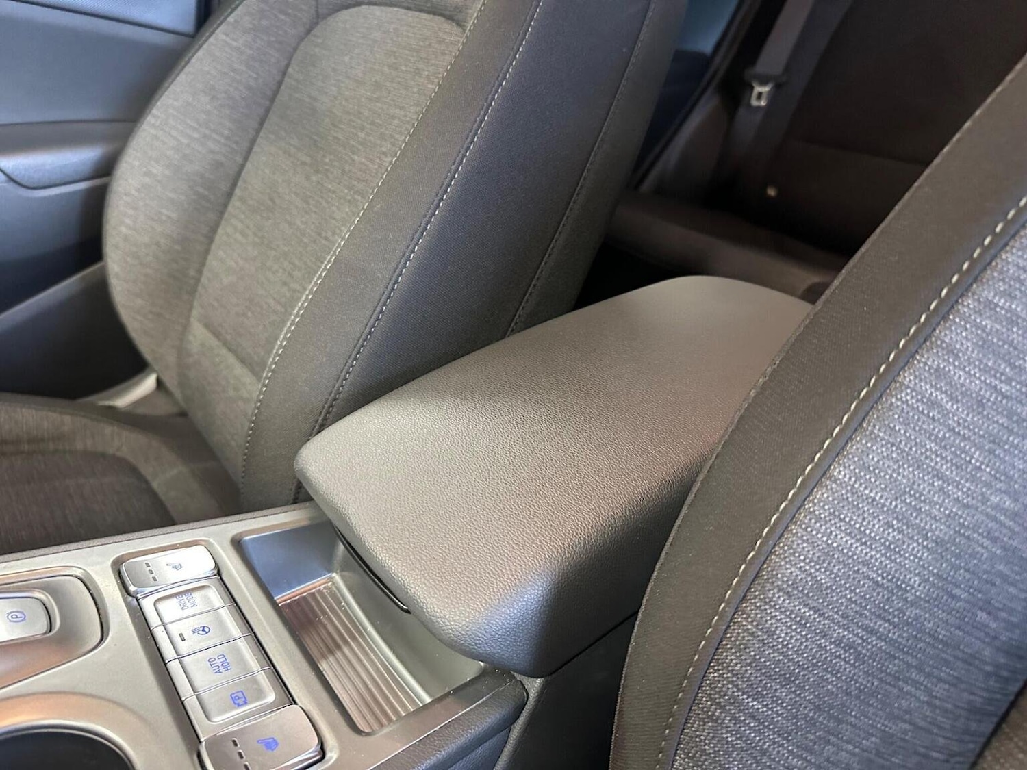 Used Hyundai KONA 2021 for sale - 76449740: Photo 64