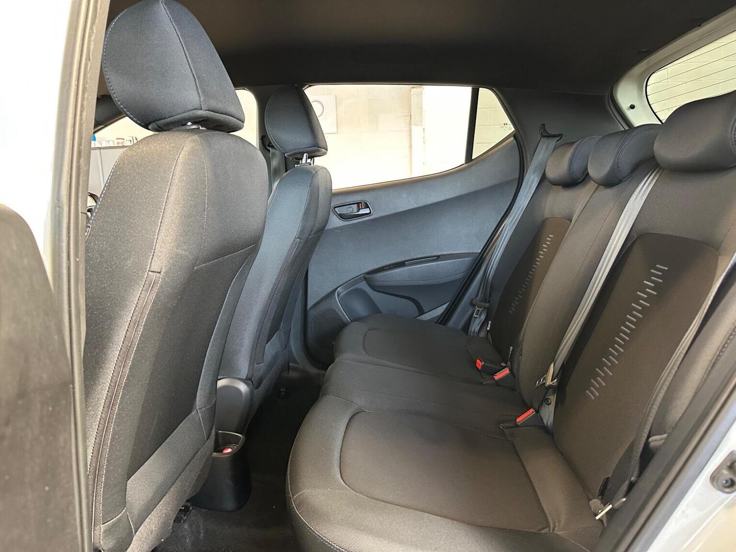 Used Hyundai i10 2018 for sale - 78064193: Photo 46