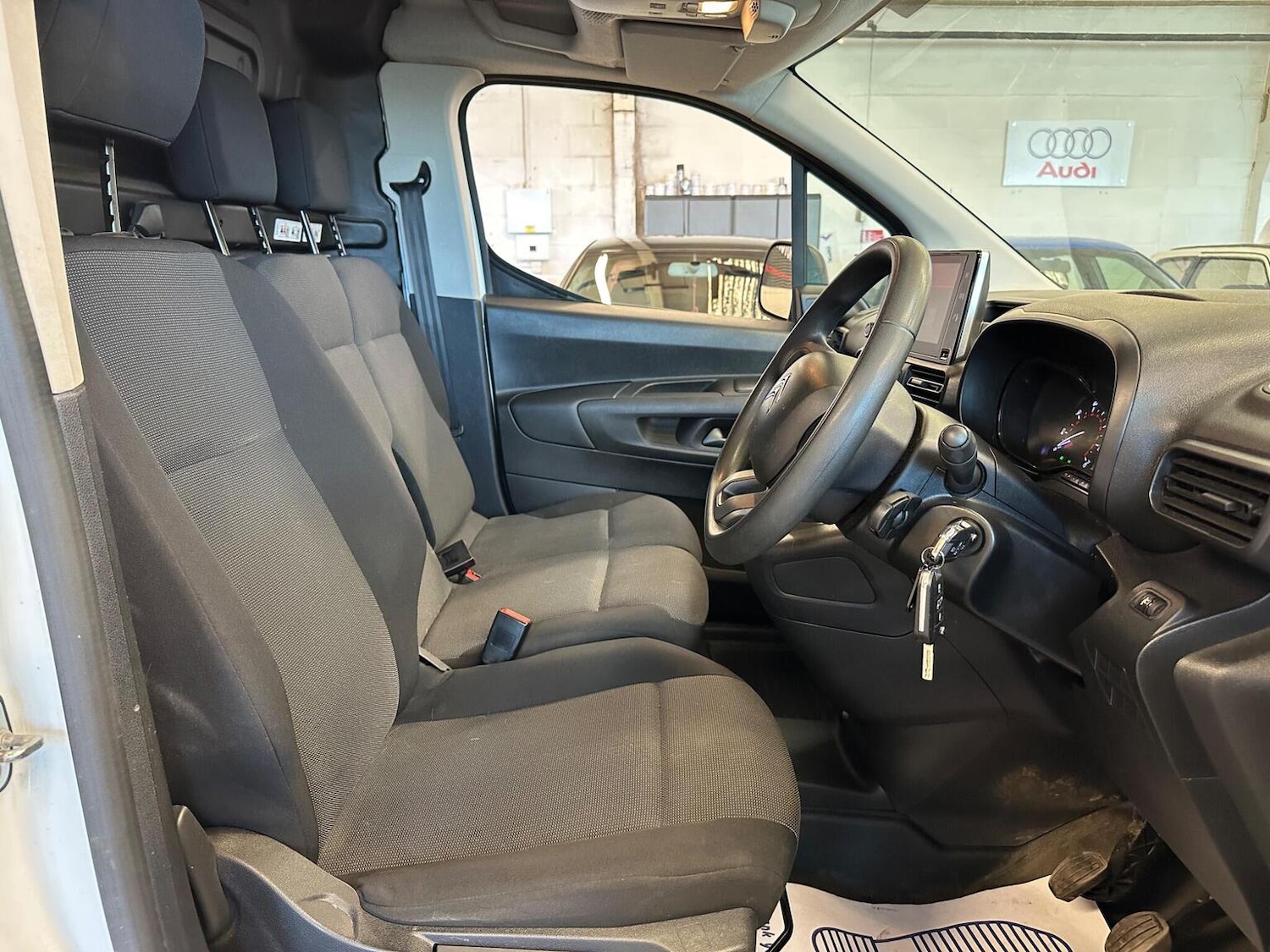 Used Citroen Berlingo 2021 for sale - 76853502: Photo 37