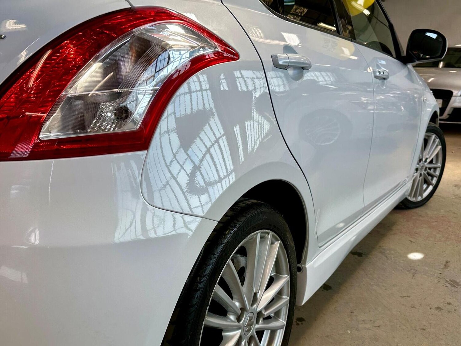 Used Suzuki Swift 2014 for sale - 78217996: Photo 40