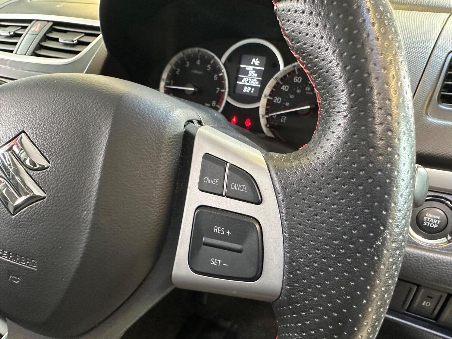 Used Suzuki Swift 2014 for sale - 78217996: Photo 46