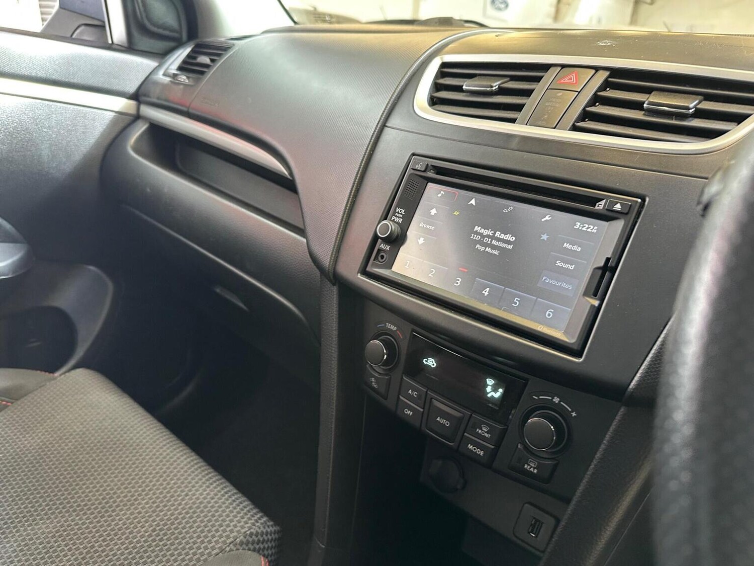 Used Suzuki Swift 2014 for sale - 78217996: Photo 50