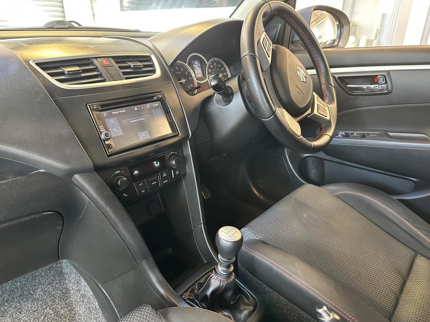 Used Suzuki Swift 2014 for sale - 78217996: Photo 59