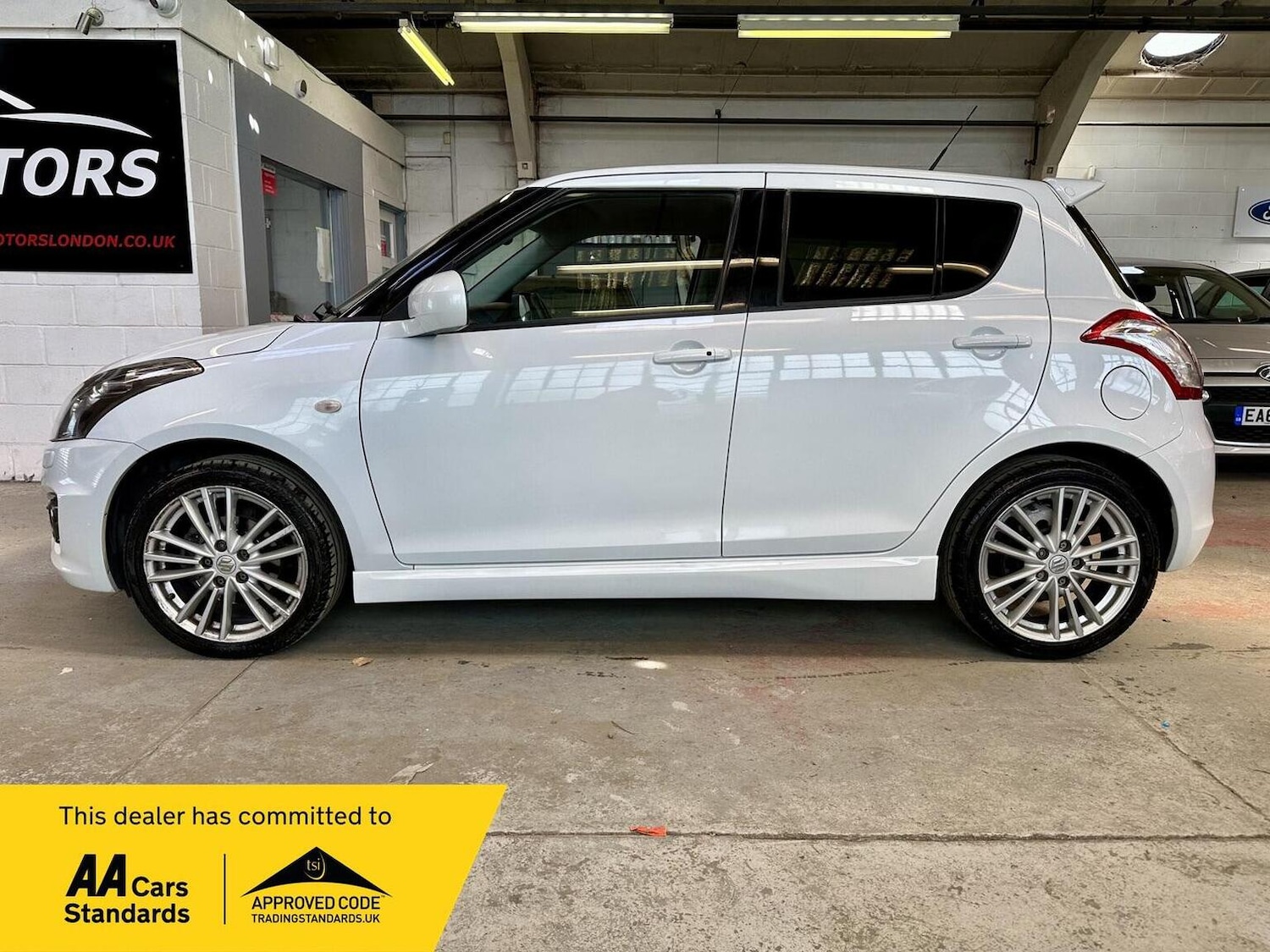 Used Suzuki Swift 2014 for sale - 78217996: Photo 8