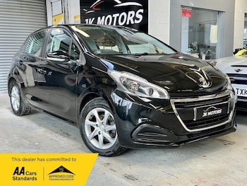 Used Peugeot 208 2016 for sale - 78476864: Photo