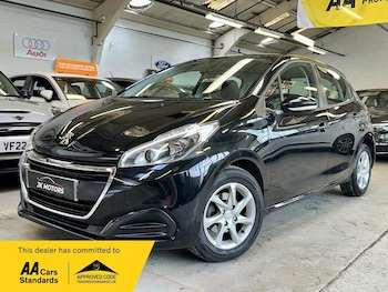 Used Peugeot 208 2016 for sale - 78476864: Photo