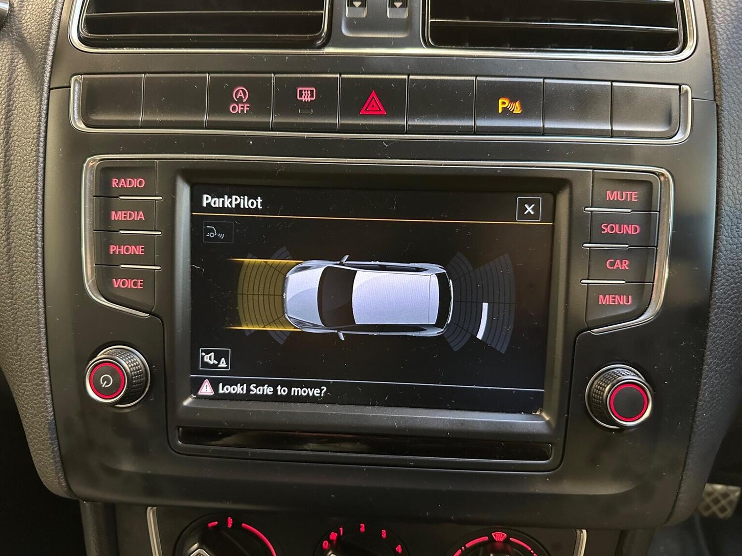 Used Volkswagen Polo 2016 for sale - 77319837: Photo 42