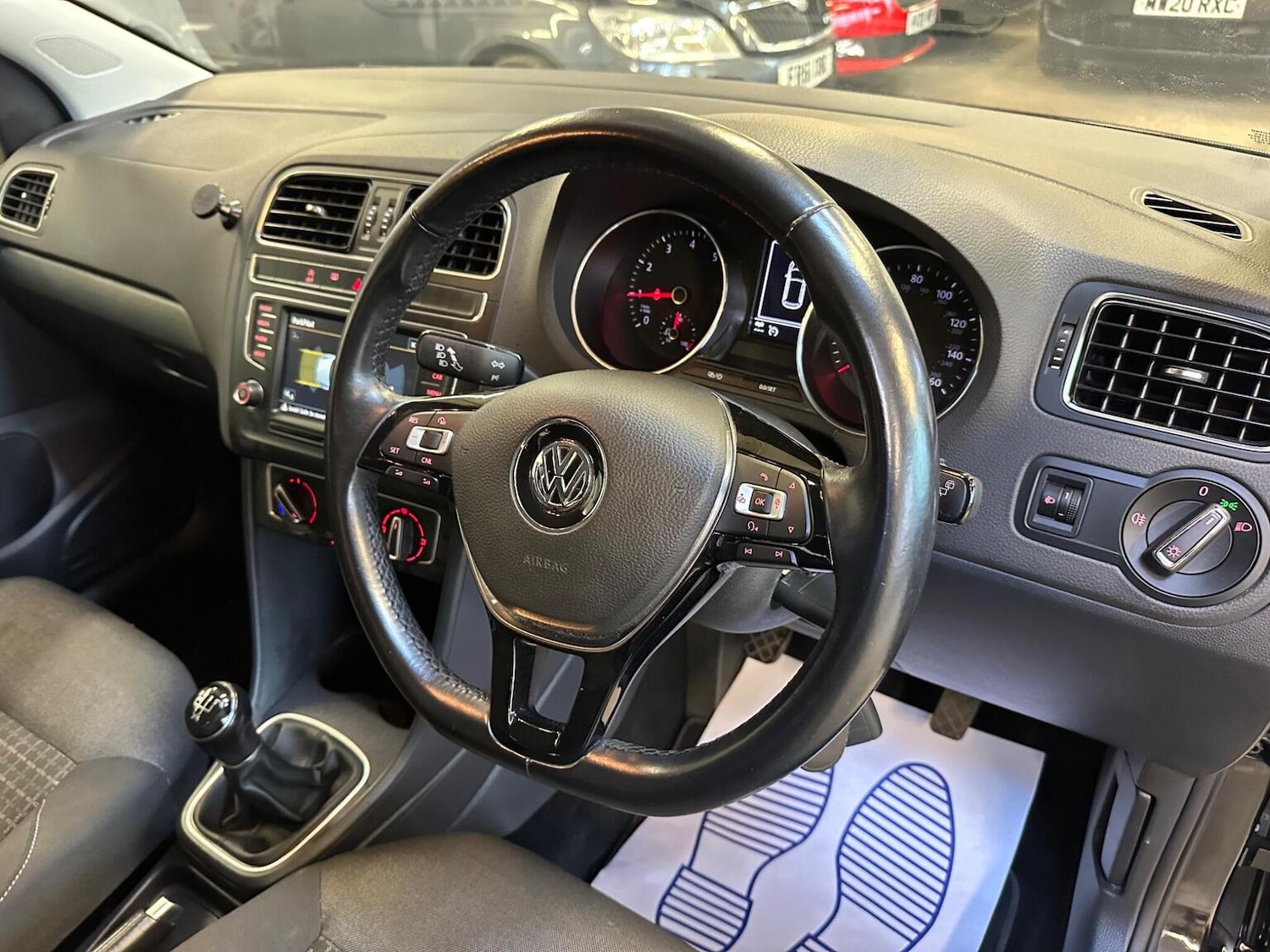 Used Volkswagen Polo 2016 for sale - 77319837: Photo 9