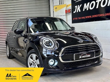 Used MINI Hatch 2019 for sale - 78944826: Photo