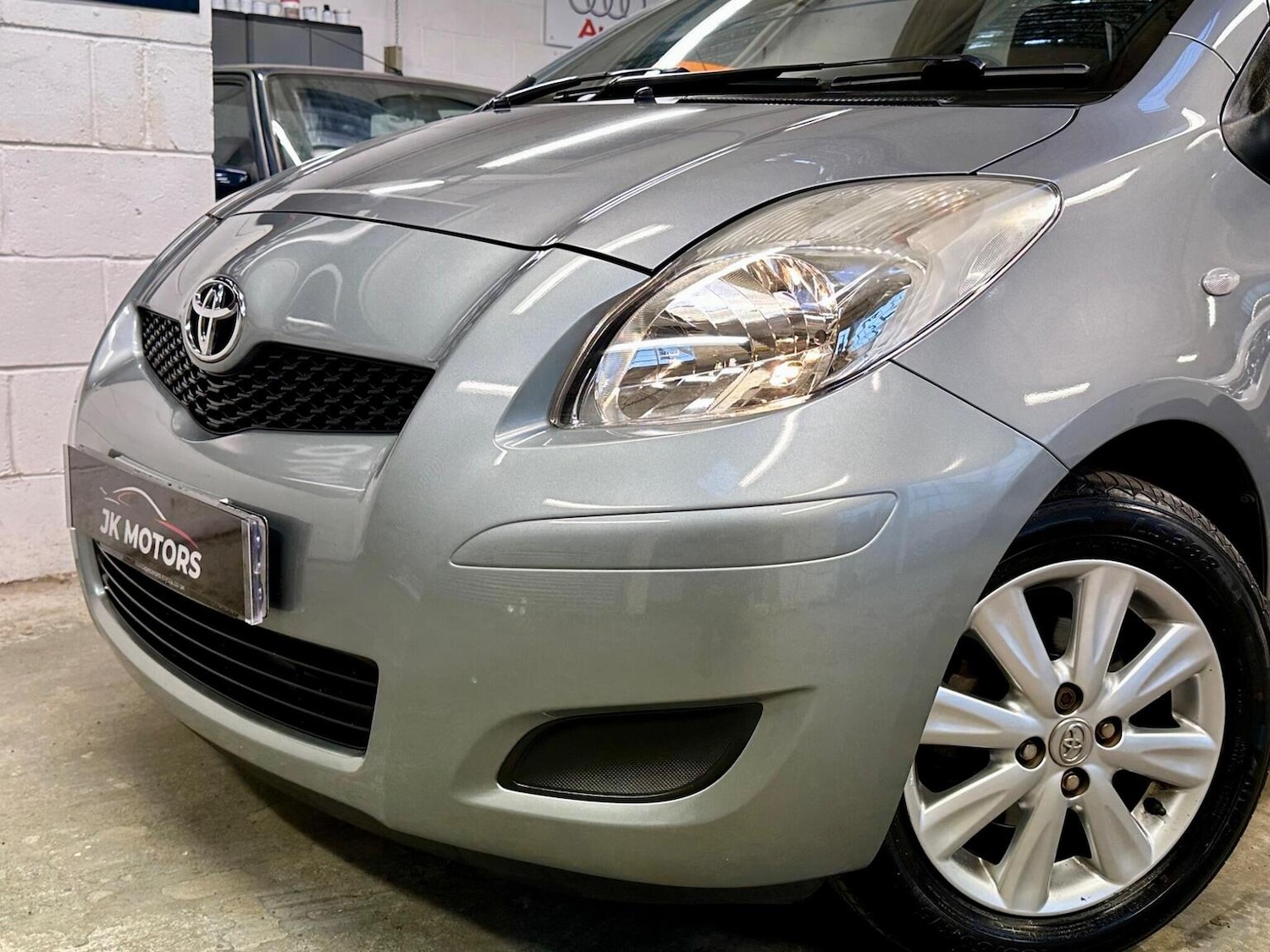 Used Toyota Yaris 2009 for sale - 76858895: Photo 18