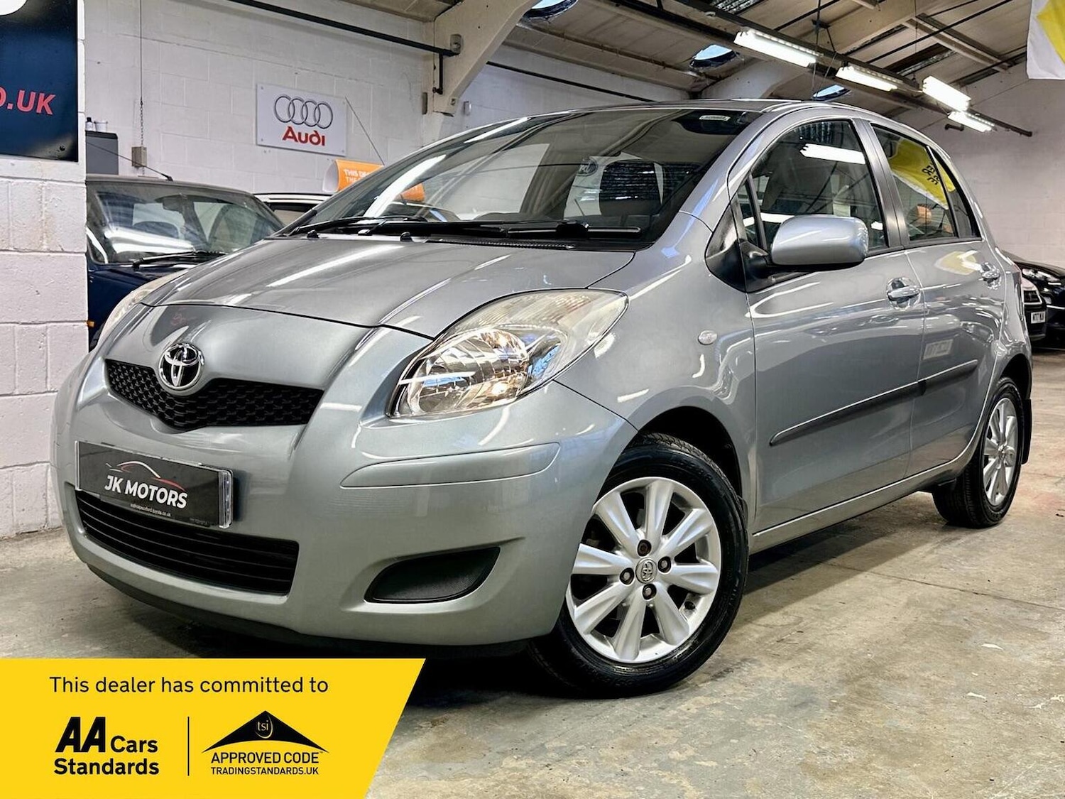 Used Toyota Yaris 2009 for sale - 76858895: Photo 2
