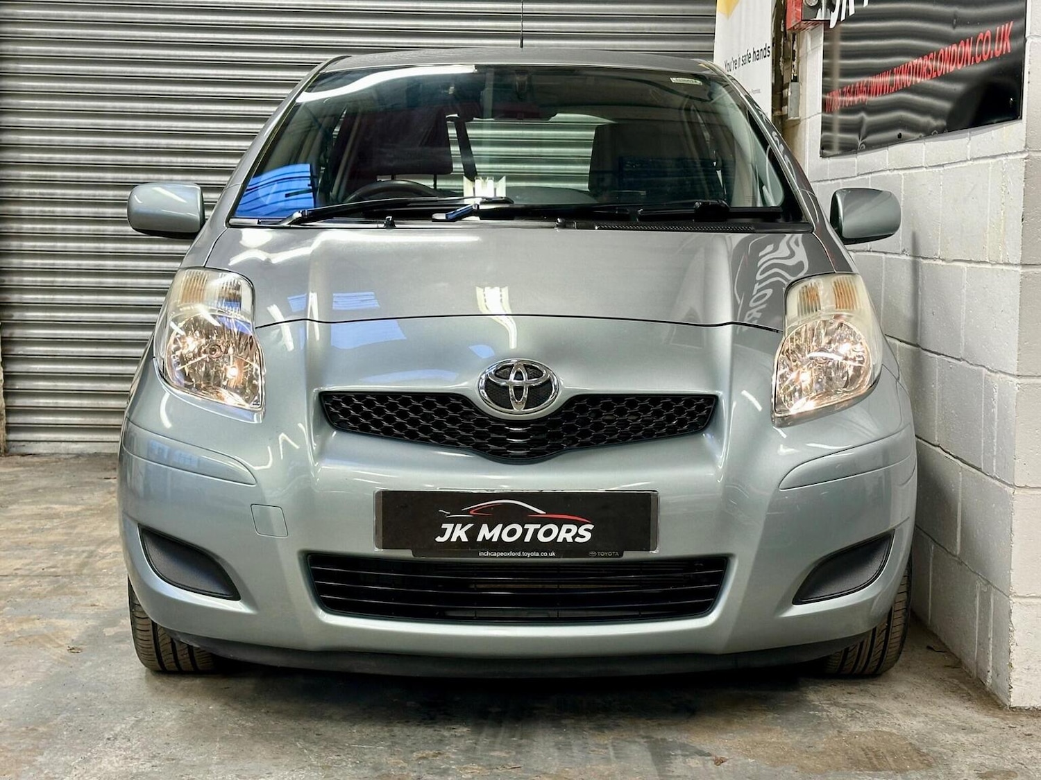 Used Toyota Yaris 2009 for sale - 76858895: Photo 38