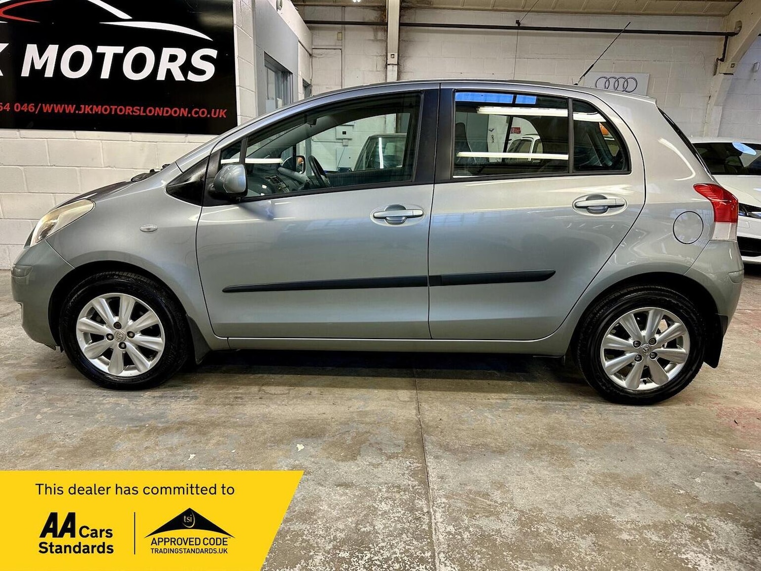 Used Toyota Yaris 2009 for sale - 76858895: Photo 8