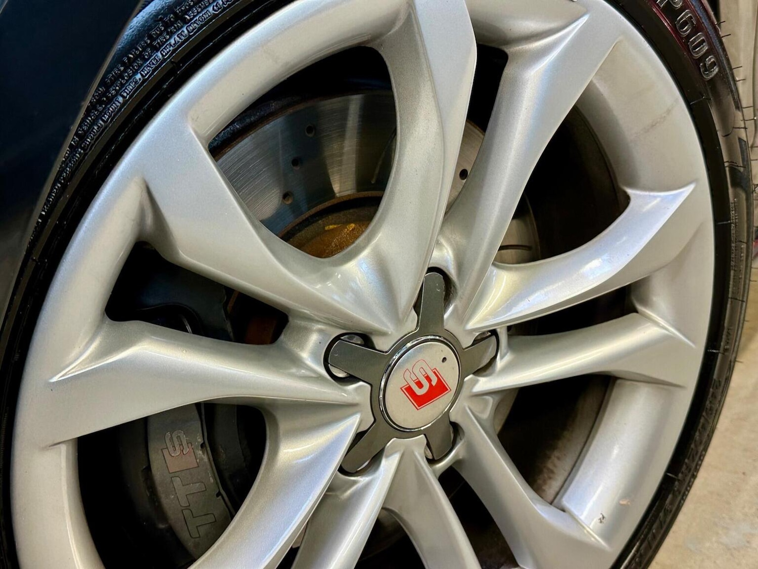 Used Audi TT 2010 for sale - 77403632: Photo 30