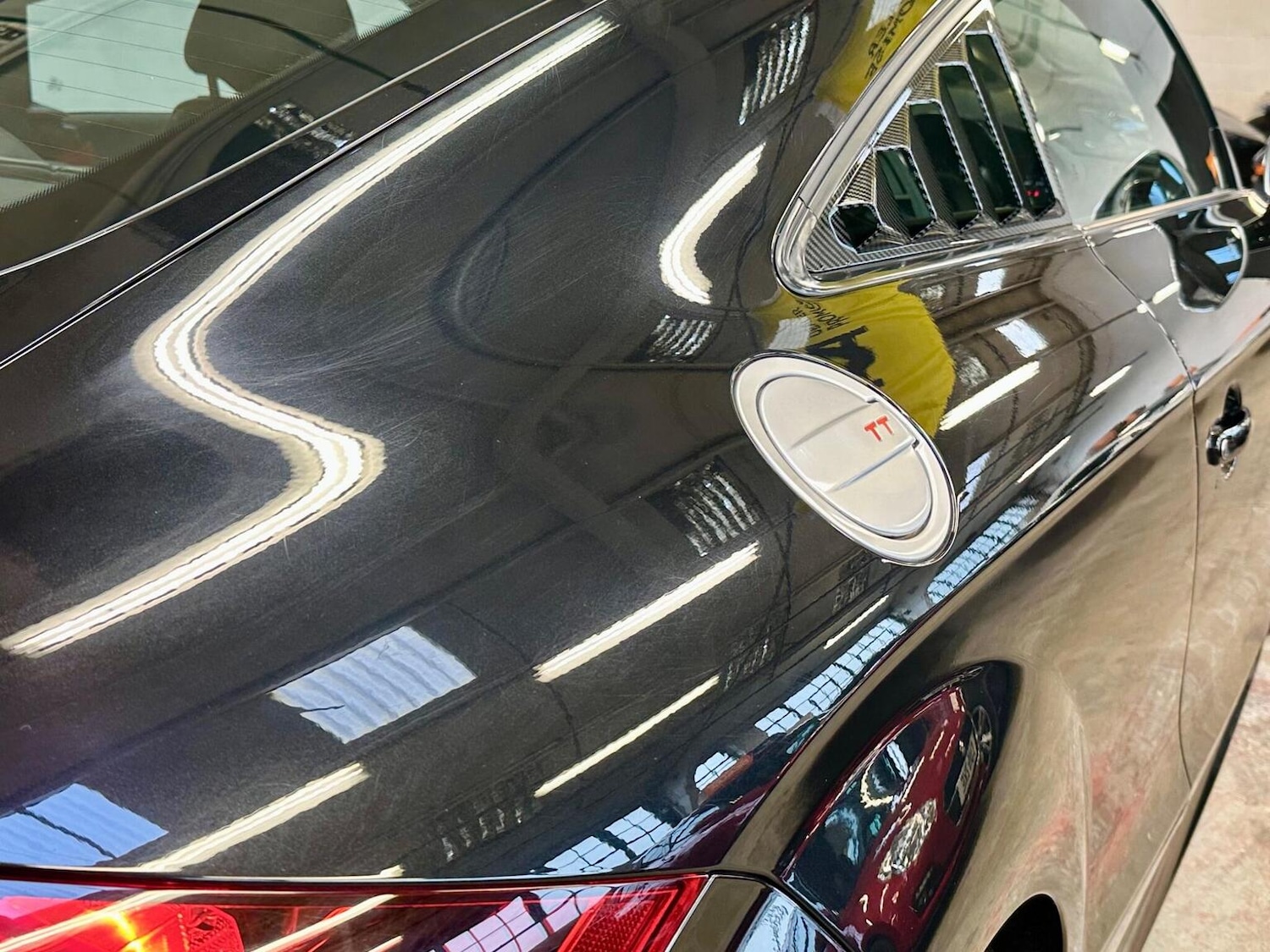 Used Audi TT 2010 for sale - 77403632: Photo 32