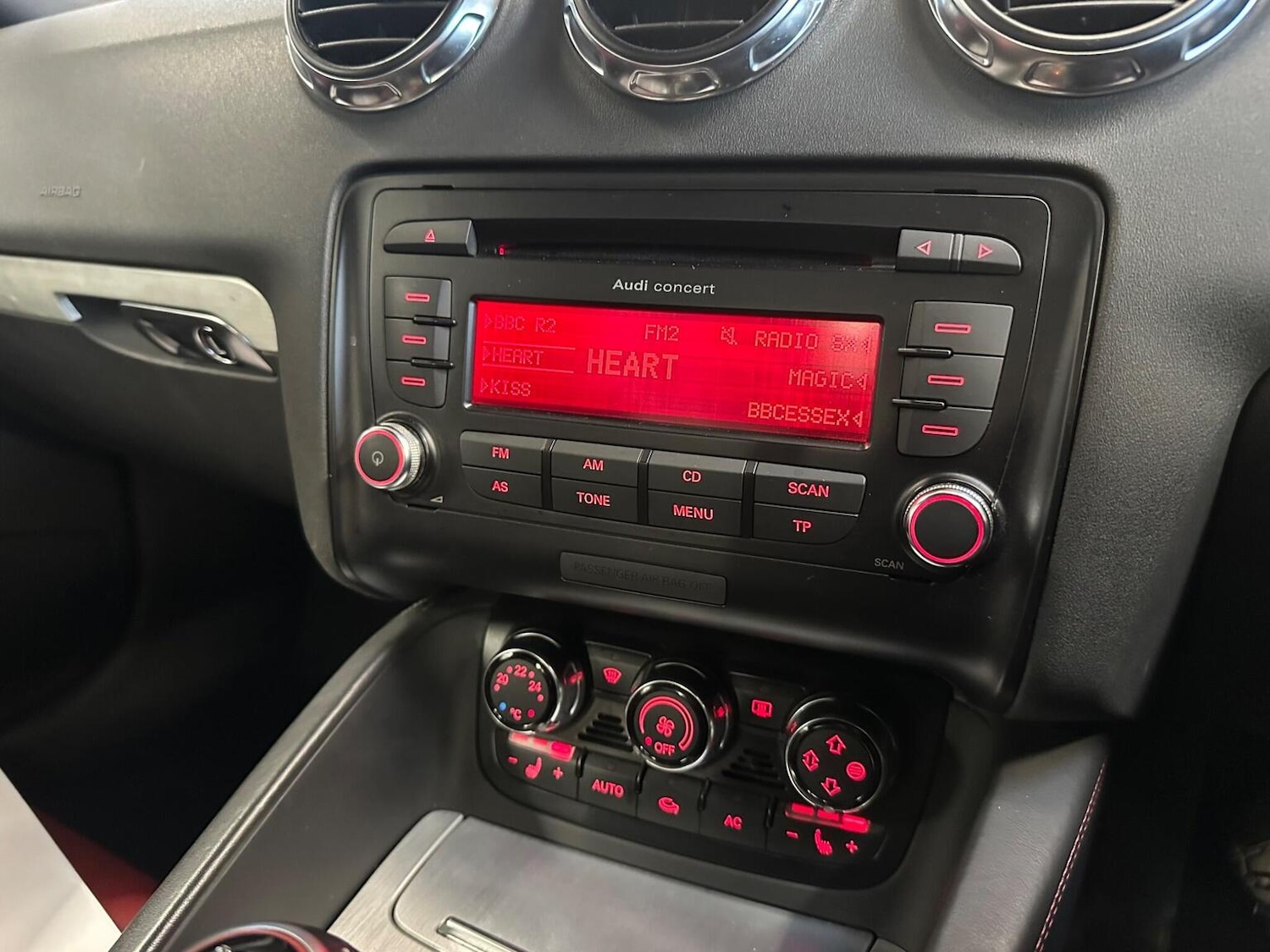 Used Audi TT 2010 for sale - 77403632: Photo 73