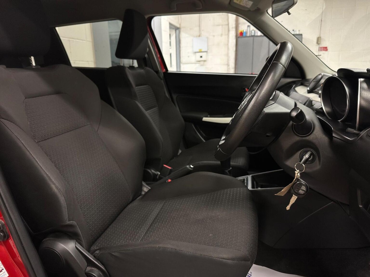 Used Suzuki Swift 2019 for sale - 77318356: Photo 10