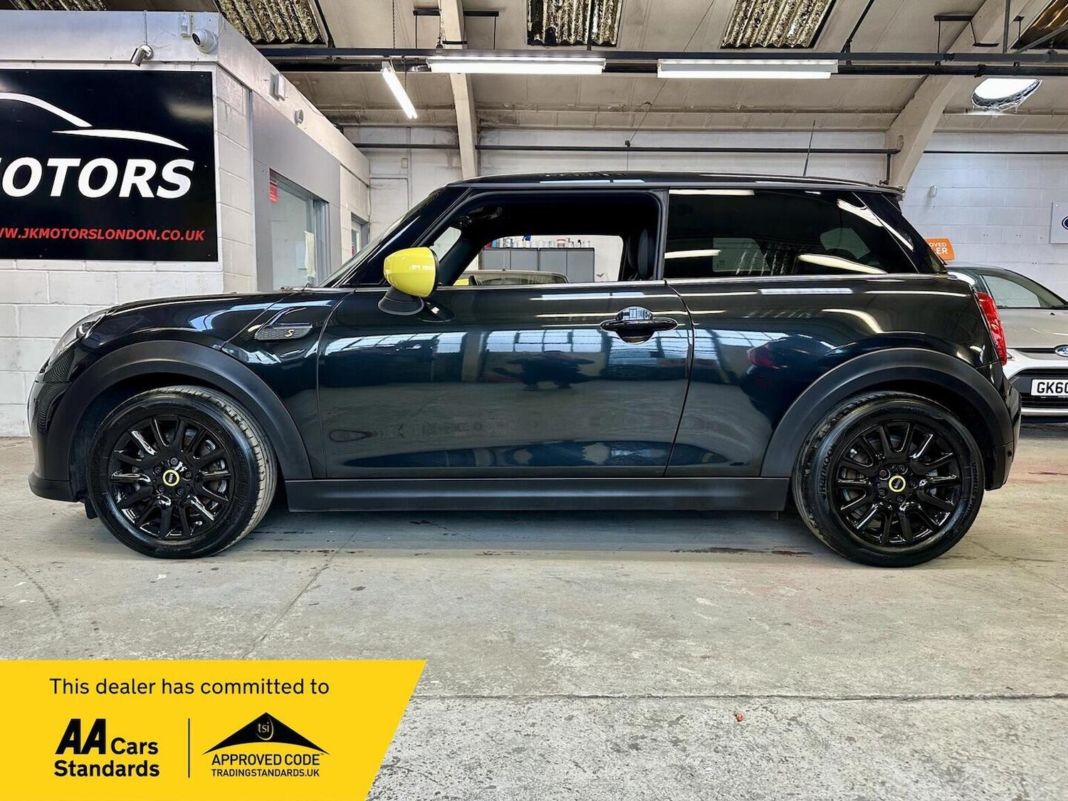 Used MINI Hatch 2022 for sale - 77802669: Photo 8