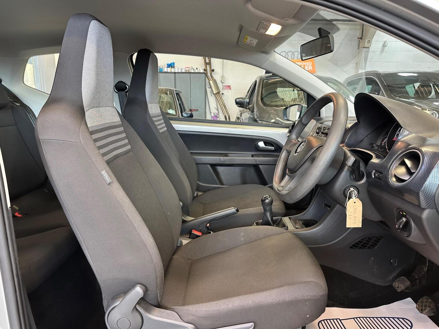 Used Volkswagen up! 2018 for sale - 78131561: Photo 11