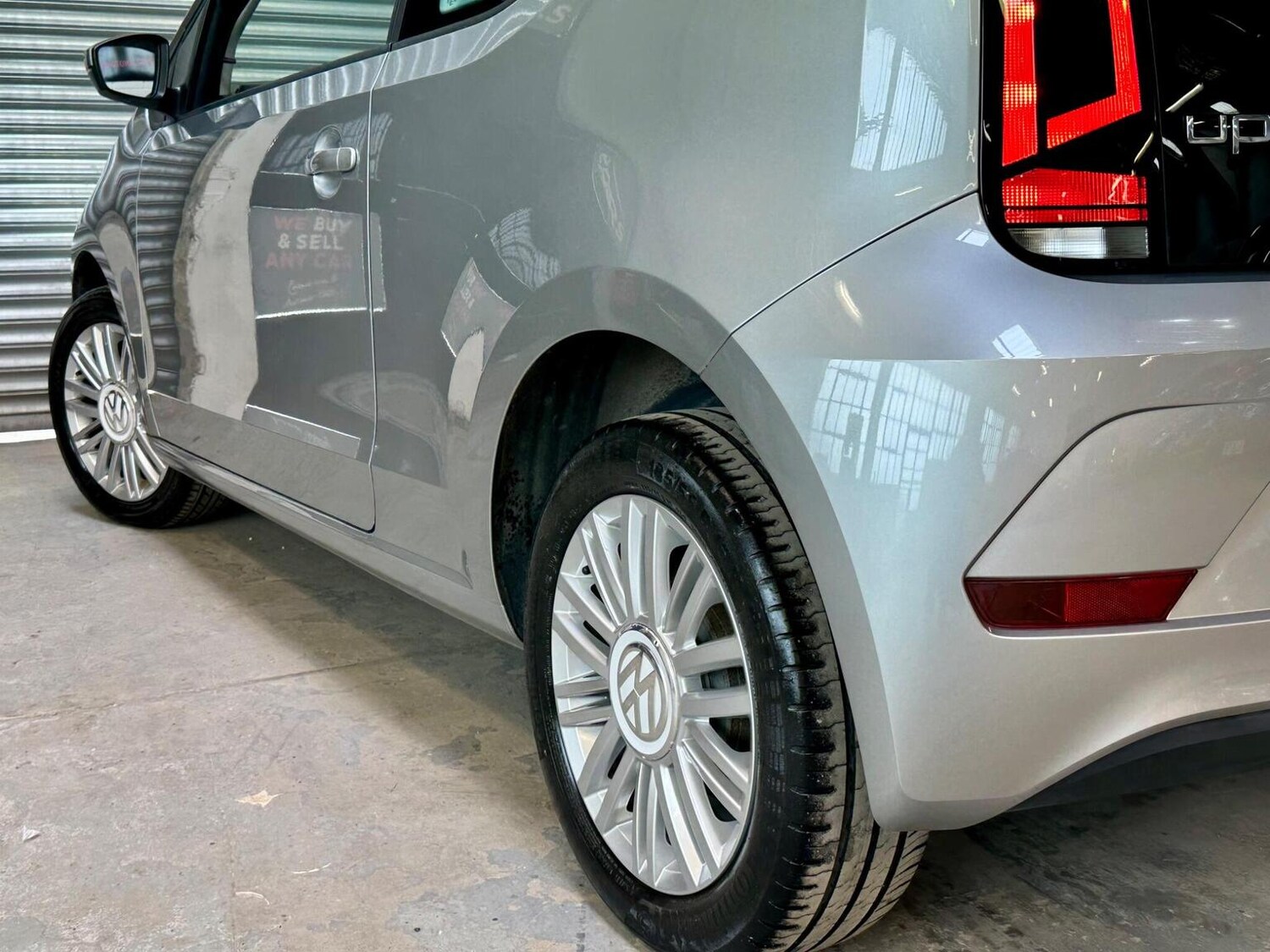 Used Volkswagen up! 2018 for sale - 78131561: Photo 28