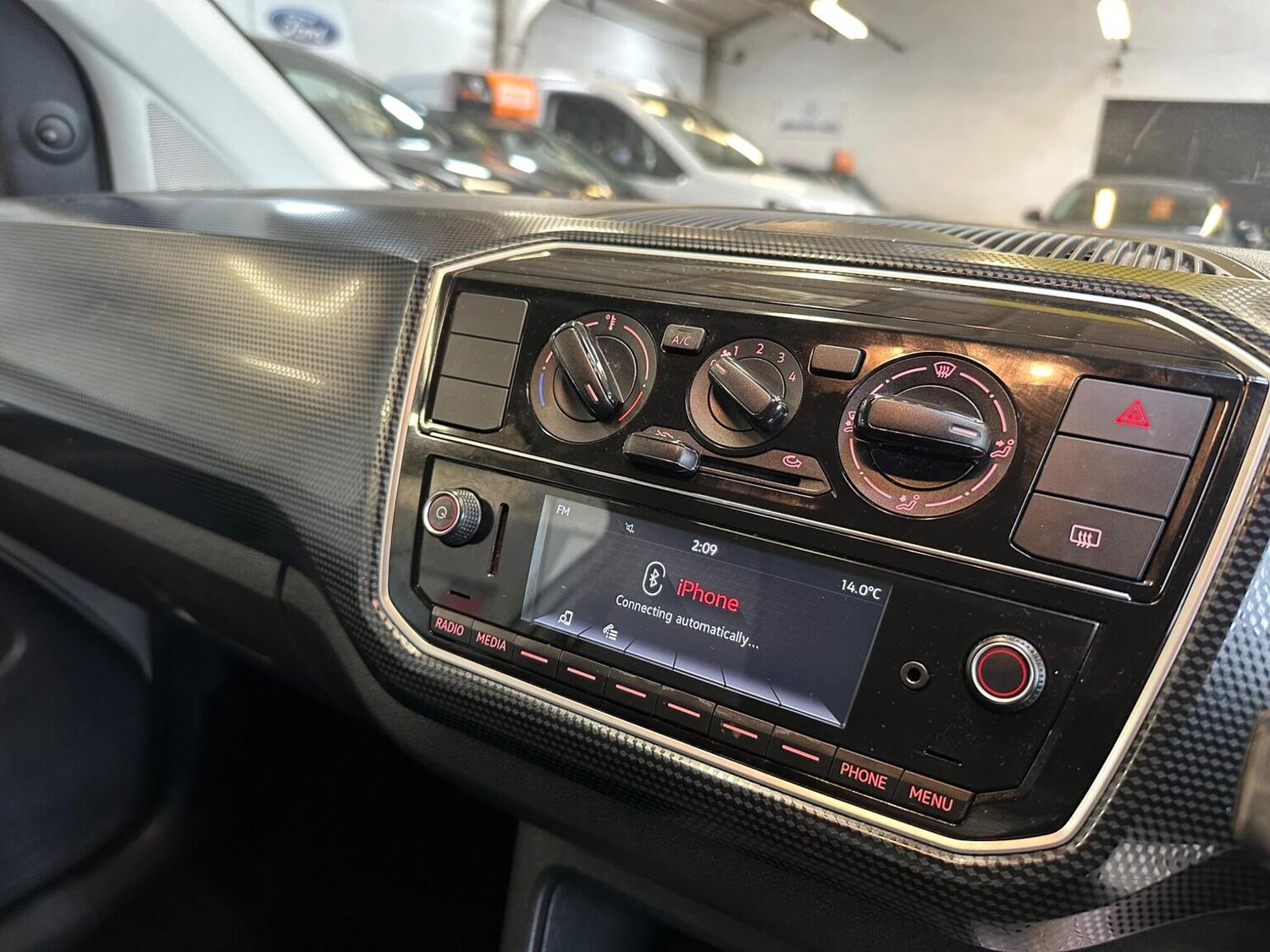 Used Volkswagen up! 2018 for sale - 78131561: Photo 45