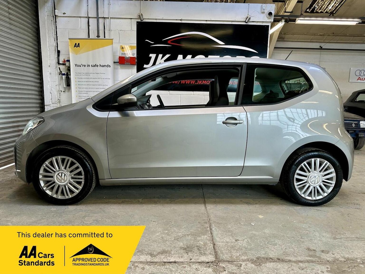 Used Volkswagen up! 2018 for sale - 78131561: Photo 6