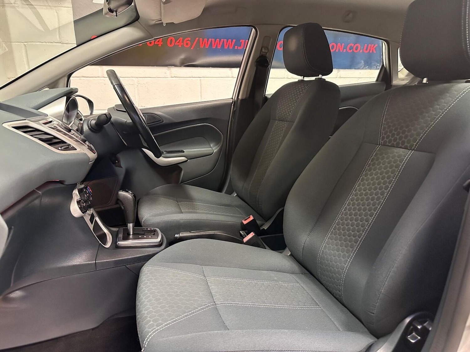 Used Ford Fiesta 2010 for sale - 77398359: Photo 11