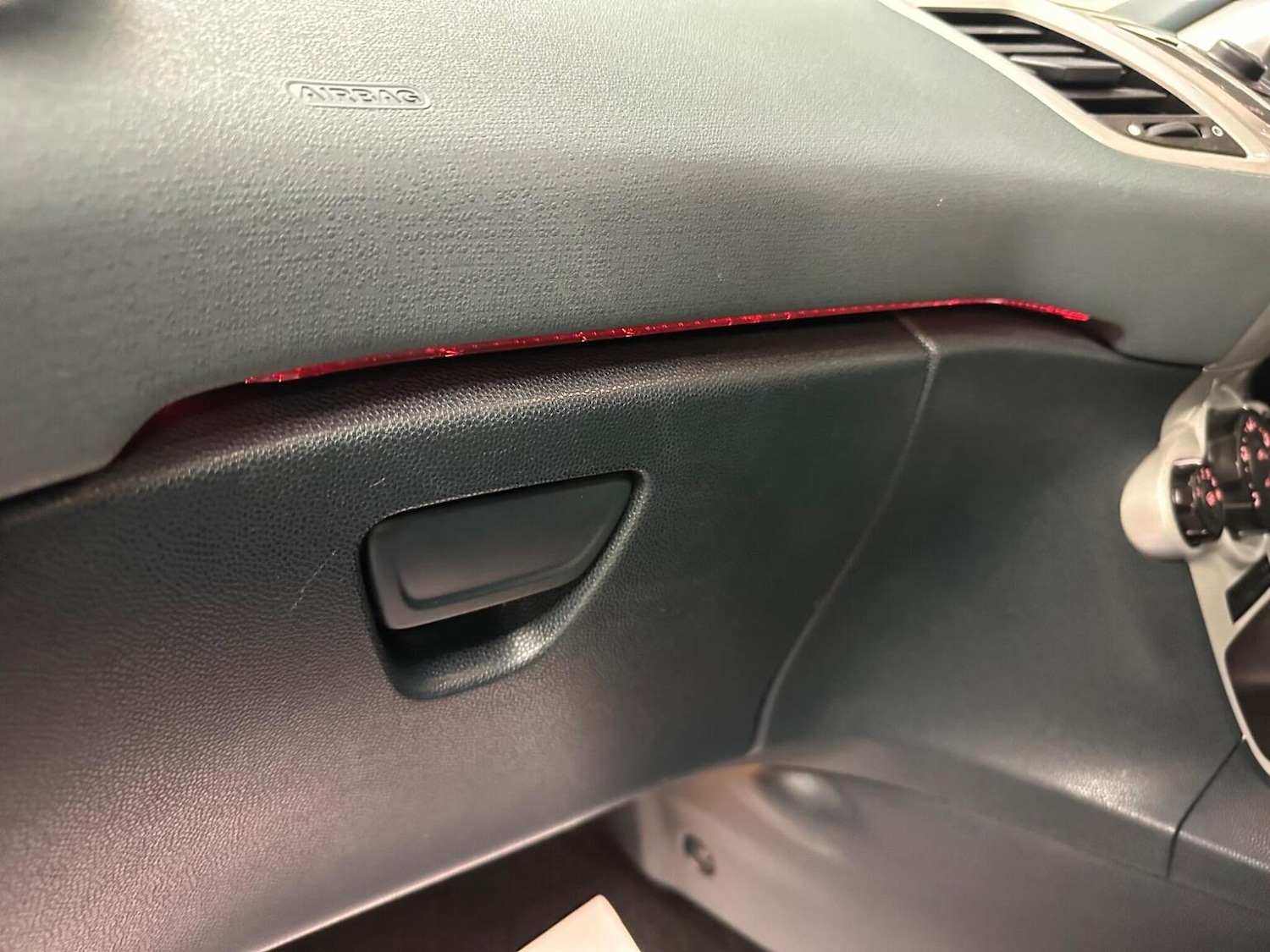 Used Ford Fiesta 2010 for sale - 77398359: Photo 32