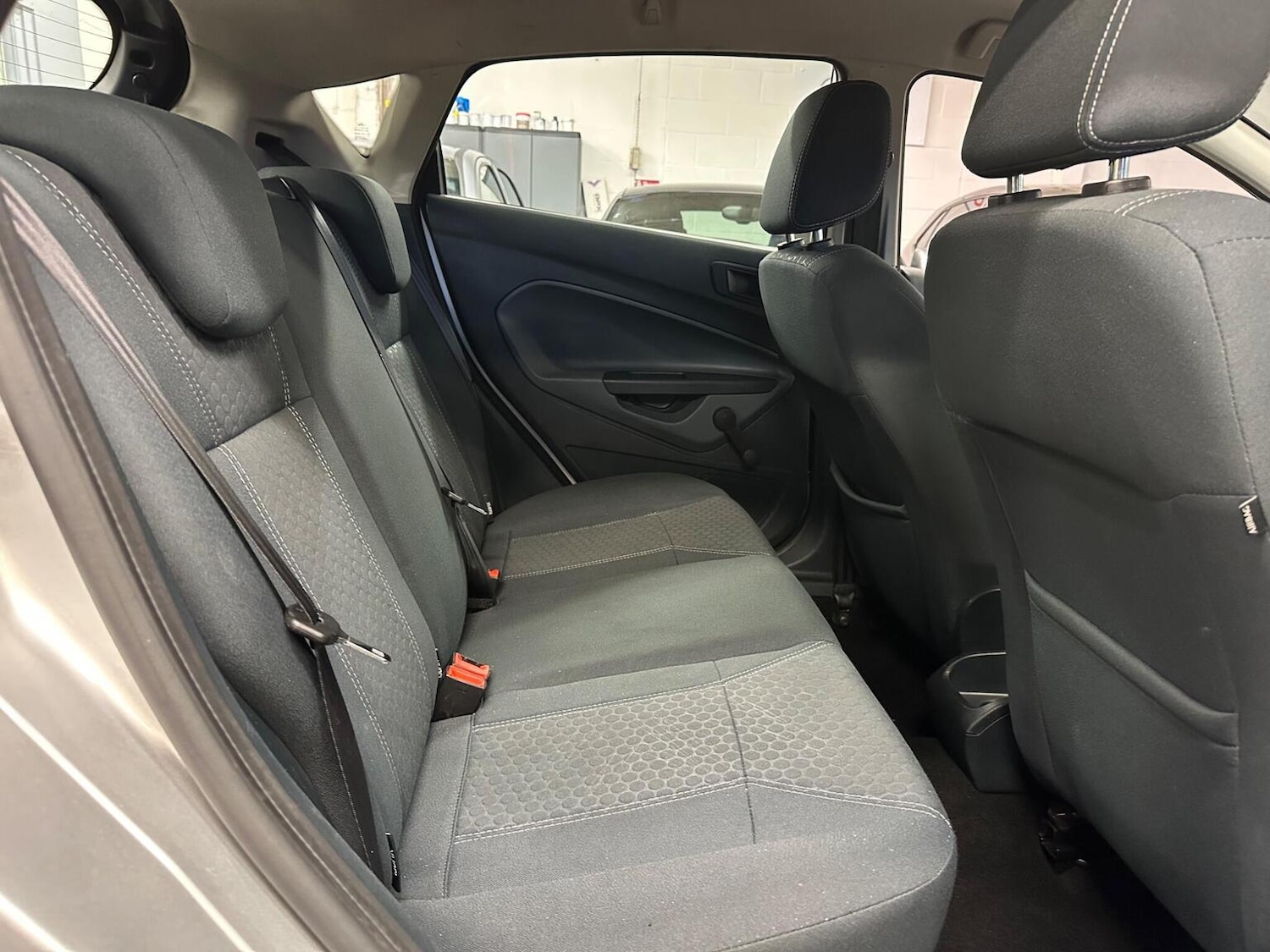 Used Ford Fiesta 2010 for sale - 77398359: Photo 42