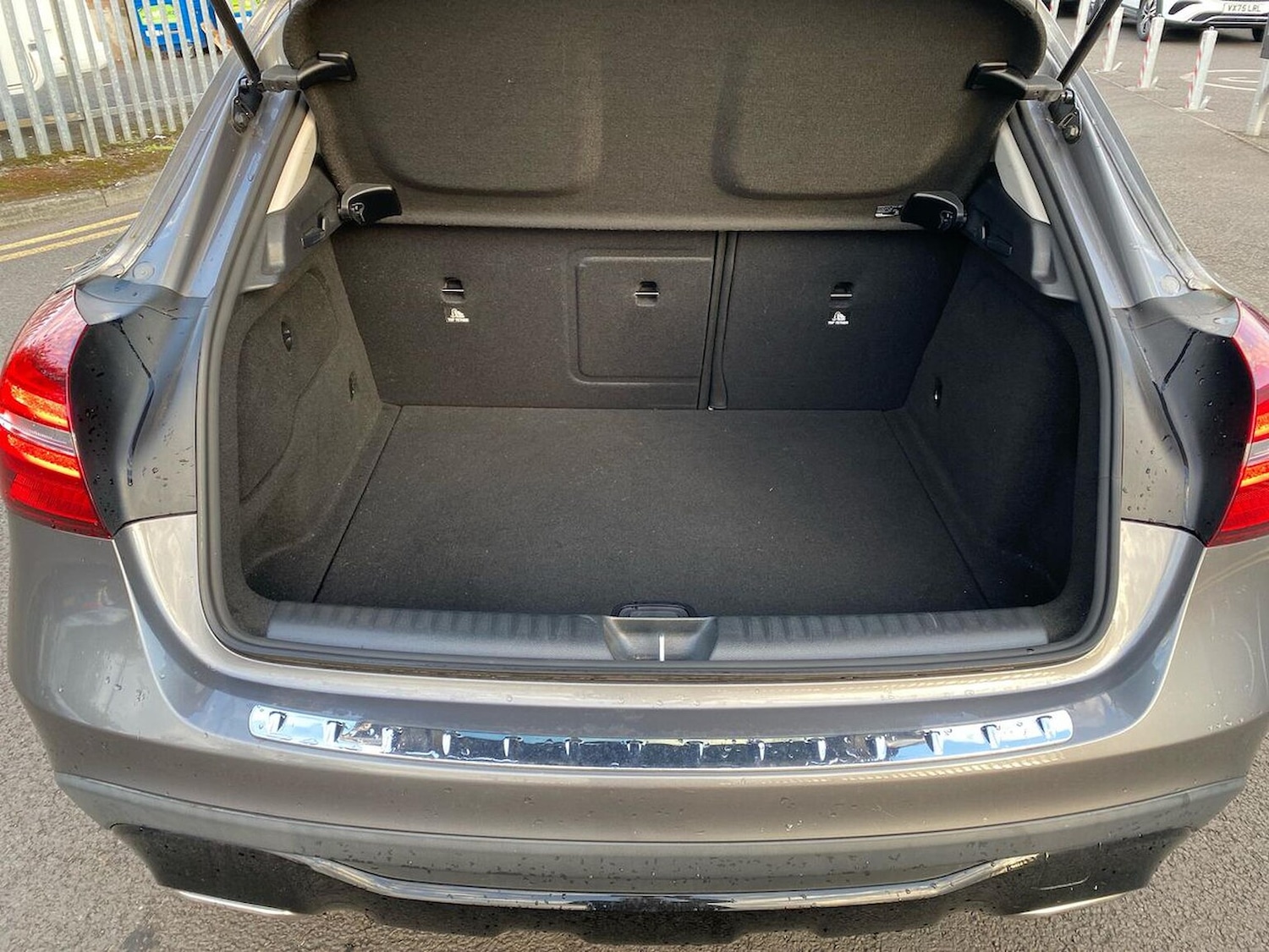Used Mercedes-Benz GLA 2019 for sale - 76040643: Photo 17