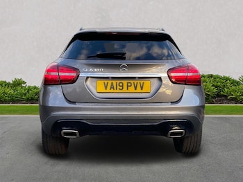 Used Mercedes-Benz GLA 2019 for sale - 76040643: Photo 4