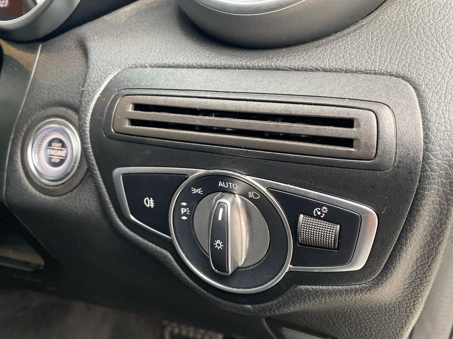 Used Mercedes-Benz GLC 2020 for sale - 76144173: Photo 22