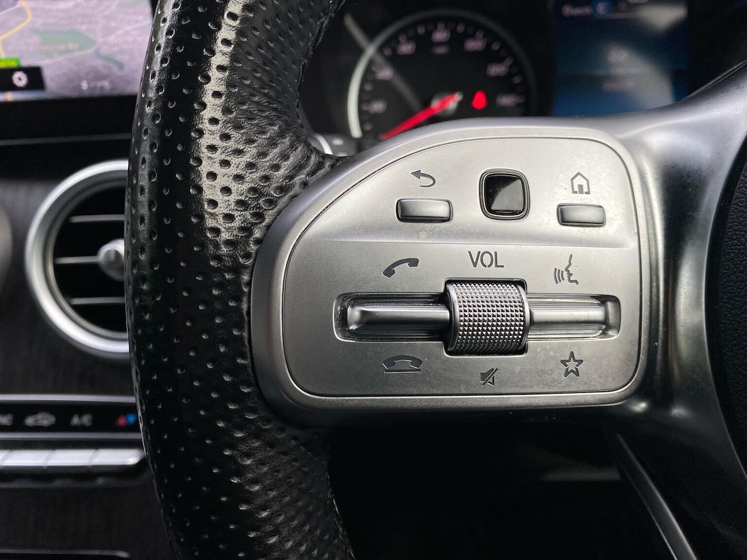 Used Mercedes-Benz GLC 2020 for sale - 76144173: Photo 26