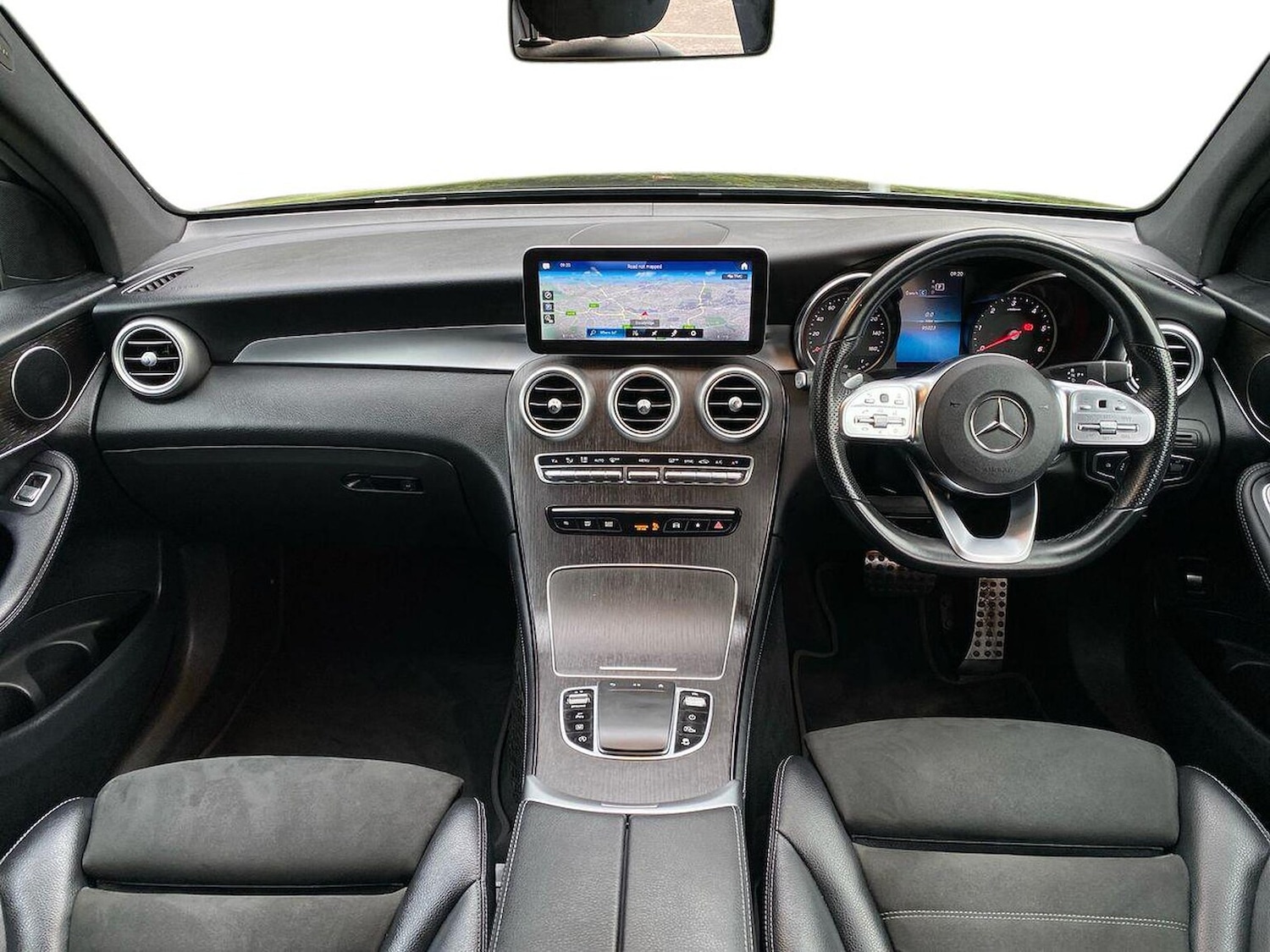 Used Mercedes-Benz GLC 2020 for sale - 76144173: Photo 8