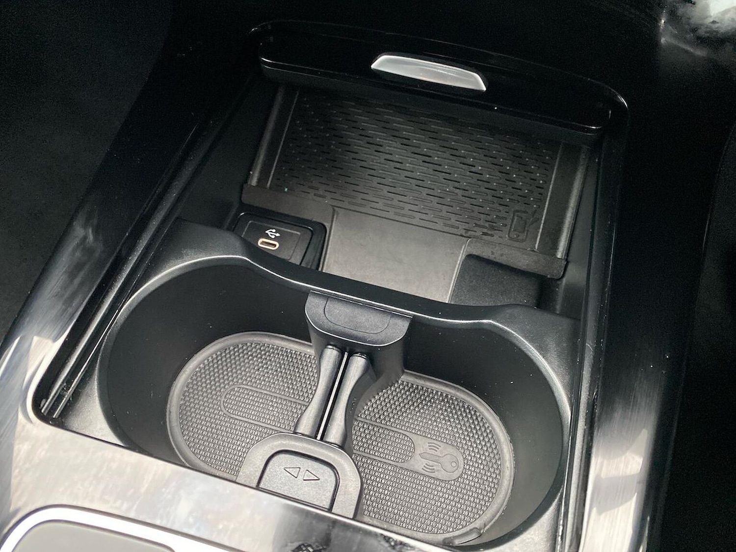 Used Mercedes-Benz CLA 2024 for sale - 76877903: Photo 32