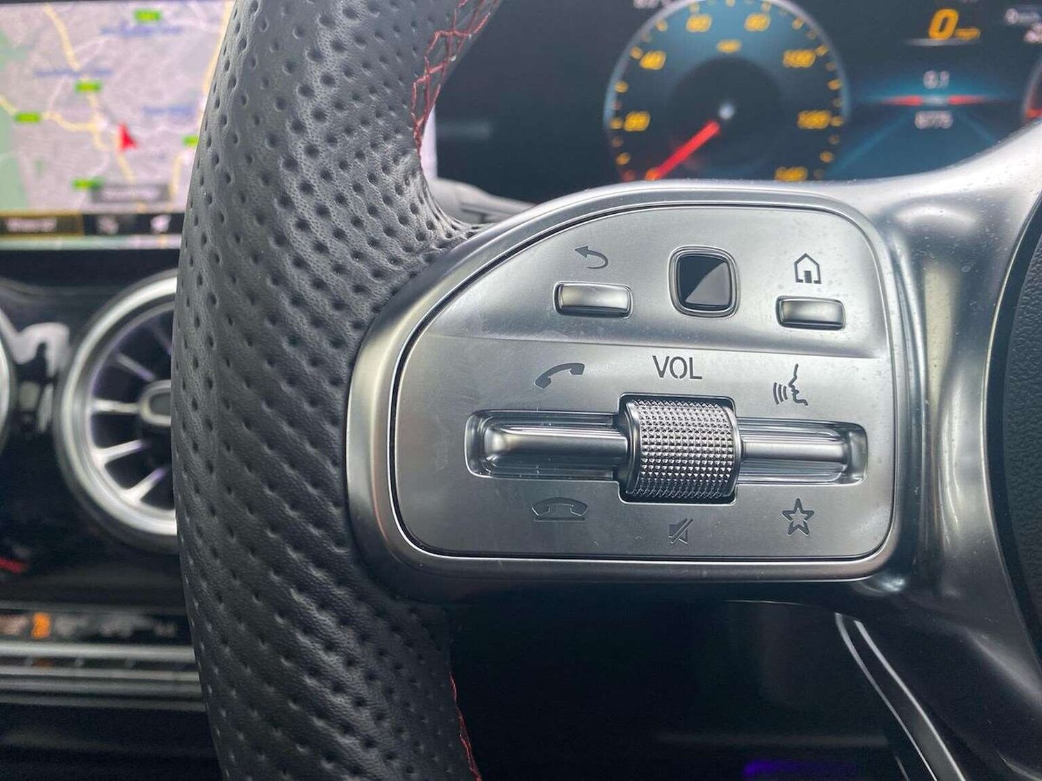 Used Mercedes-Benz EQB 2024 for sale - 77650276: Photo 26