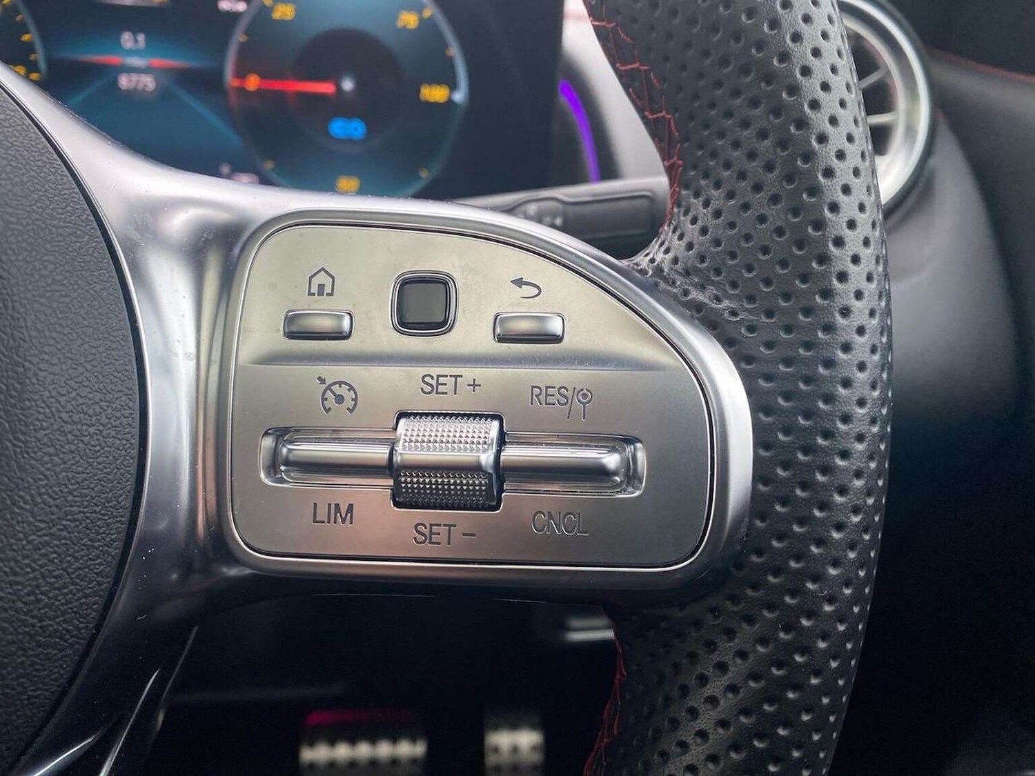 Used Mercedes-Benz EQB 2024 for sale - 77650276: Photo 27