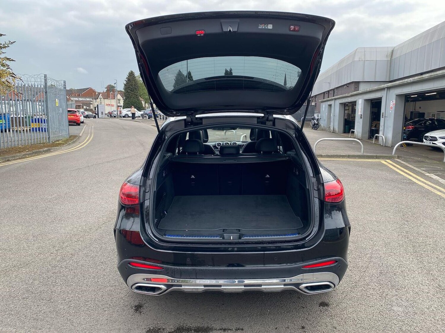 Used Mercedes-Benz GLC 2025 for sale - 76091075: Photo 17