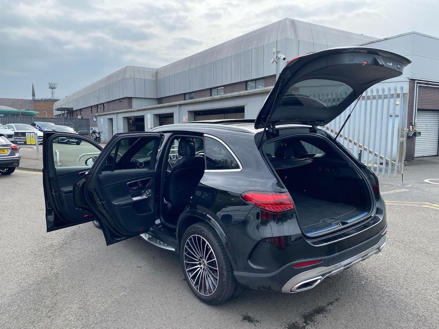 Used Mercedes-Benz GLC 2025 for sale - 76091075: Photo 40