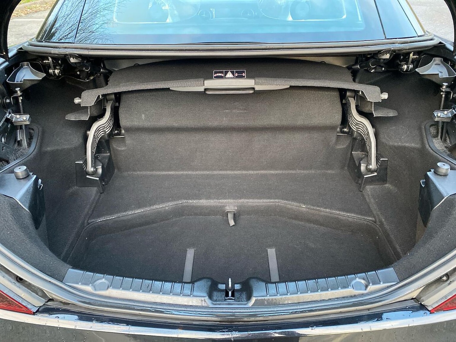 Used Mercedes-Benz SLC 2017 for sale - 76918977: Photo 17