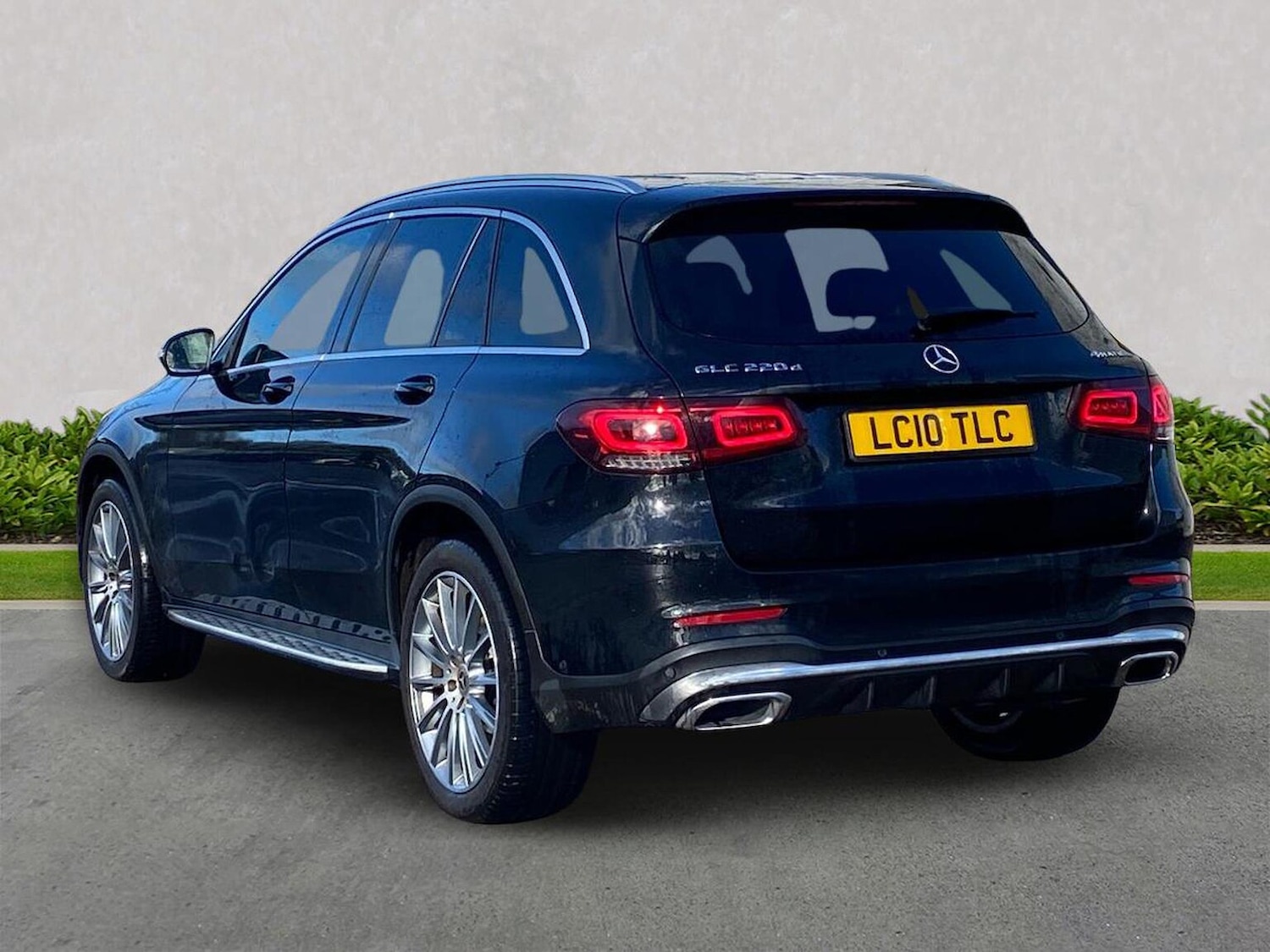 Used Mercedes-Benz GLC 2022 for sale - 76437289: Photo 2