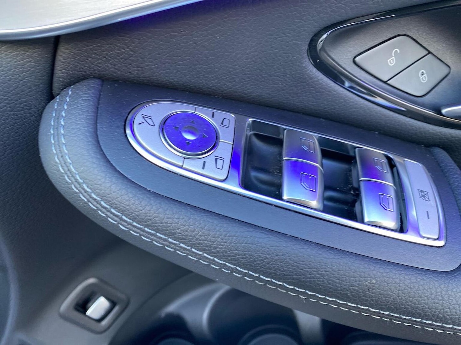 Used Mercedes-Benz GLC 2022 for sale - 76437289: Photo 21