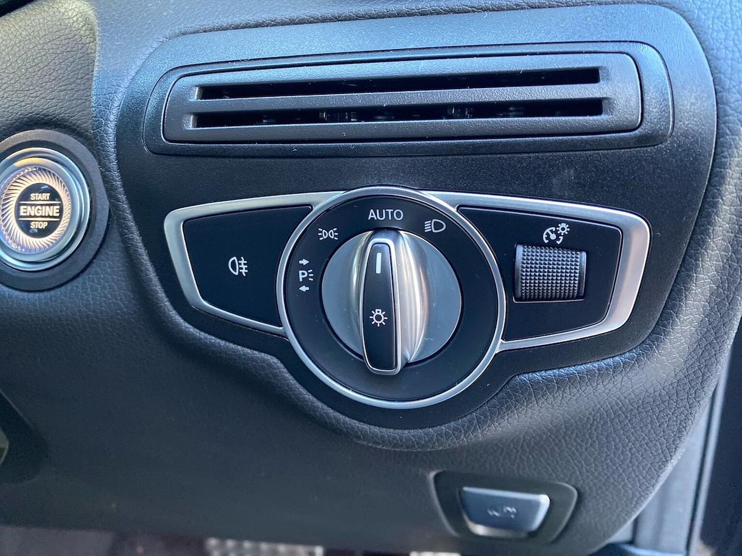 Used Mercedes-Benz GLC 2022 for sale - 76437289: Photo 22