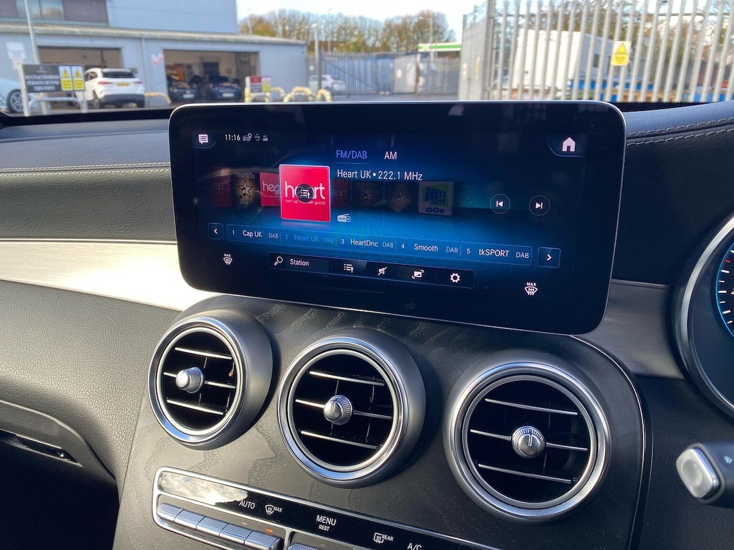 Used Mercedes-Benz GLC 2022 for sale - 76437289: Photo 25